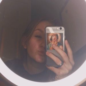 Meet your Posher, Katie